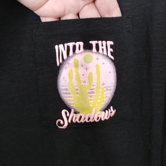 Torrid Raglan Pocket Graphic Tee Into The Shadows Black Gray Plus Size 2X - Picture 2 of 6